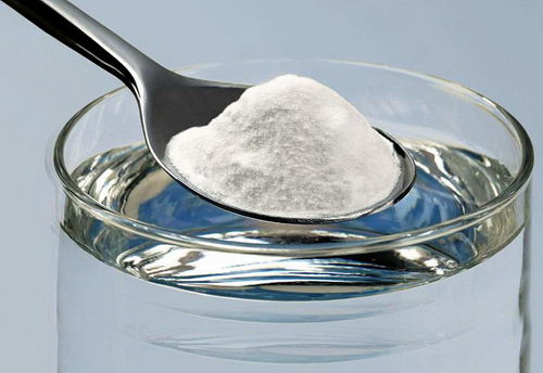 Соль с теплой водой поможет, когда натерли брекеты