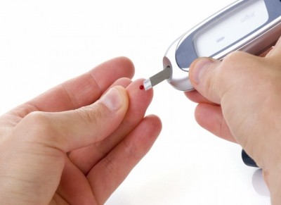 Контроль сахара крови для профилактики кандидоза