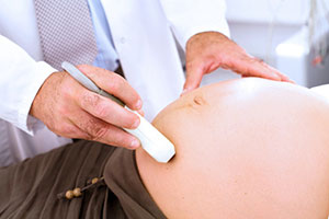 Болит пупок при беременности: причины, лечение