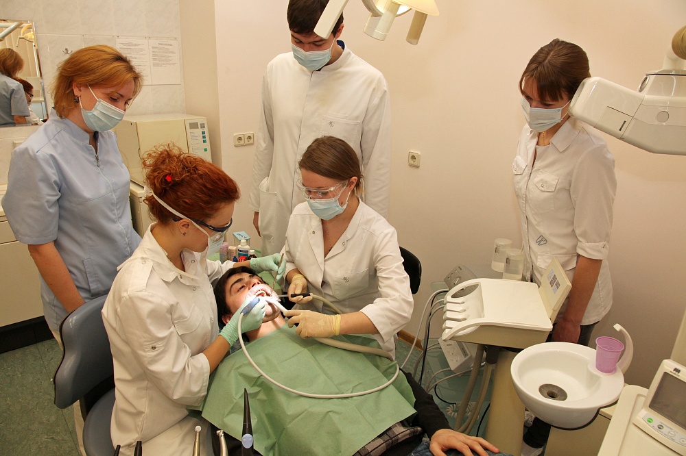 Практика стоматологов