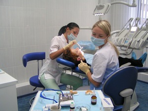 Особенности имплантации зубов
